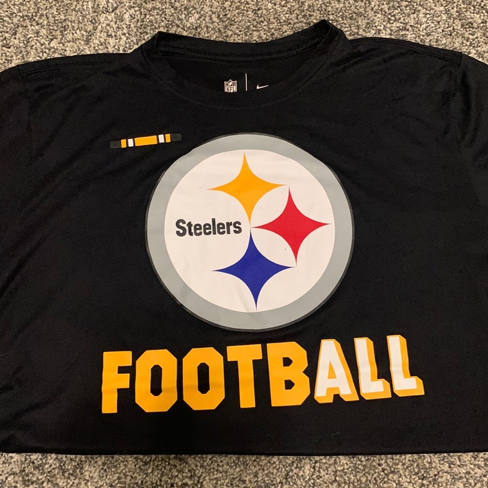 LAST CALL: Steelers tee